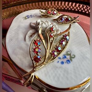 1960's Cordyline Crystal Red Aurora Borealis Brooch and Earrings Jewelry Set